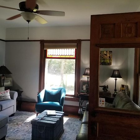 The Walnut Grove Bnb Harrow Eksteriør bilde