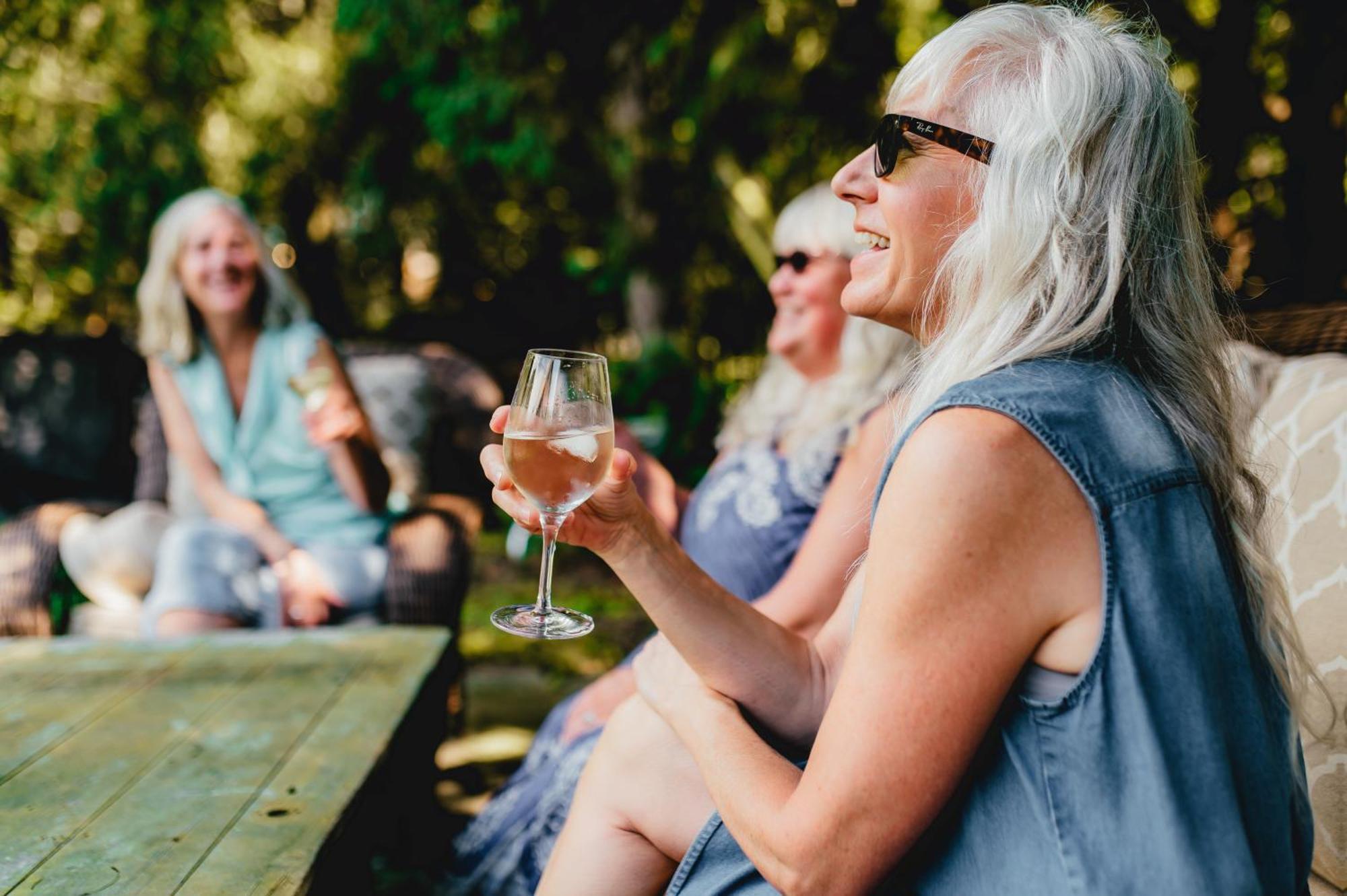 The Walnut Grove Bnb Harrow Eksteriør bilde